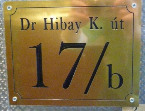 Miért jó választás egy gravírozott házszámtábla?